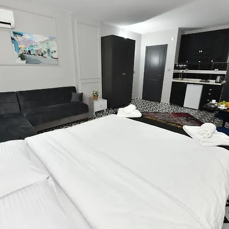 Port Residences *