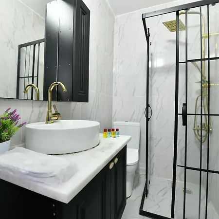 Port Residences *