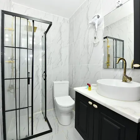 Port Residences *